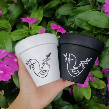 2 Pots noir et blanc